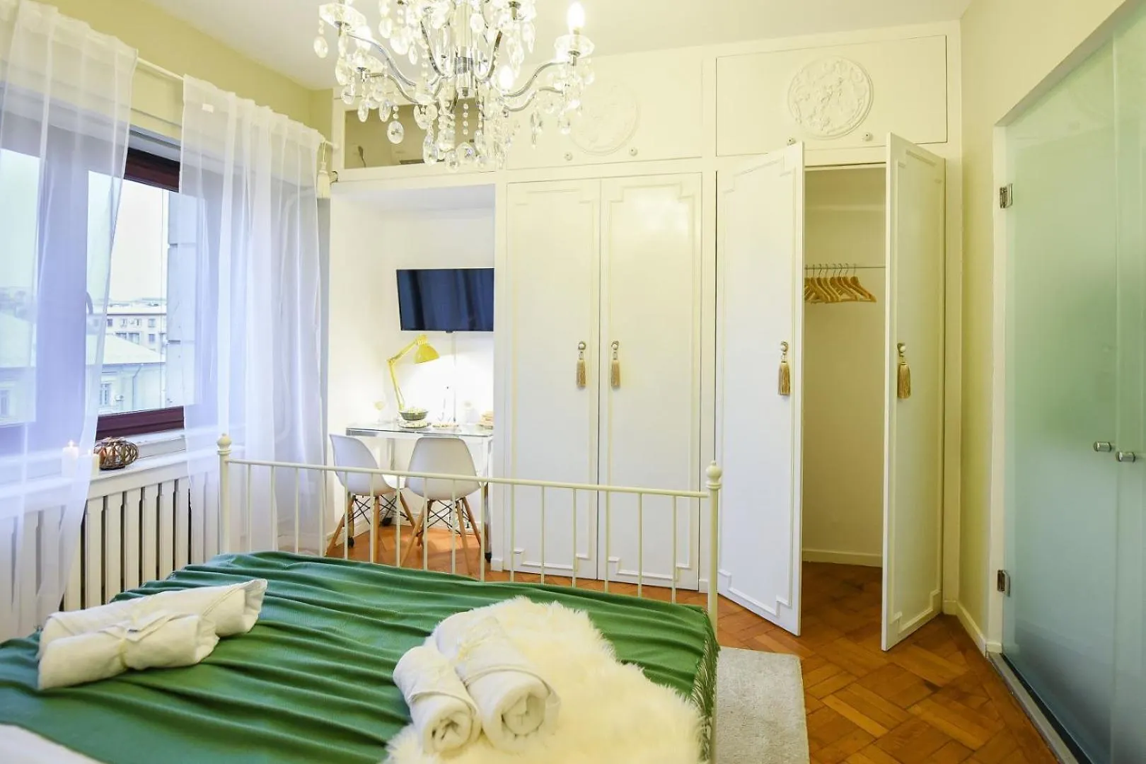 Cozy Studio Overlooking The Old Town Бухарест Румыния